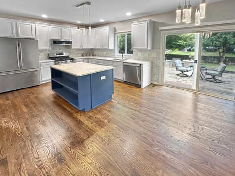 Tiny photo for 136 Lilac Street, Bolingbrook, IL 60490 (MLS # 12414393)