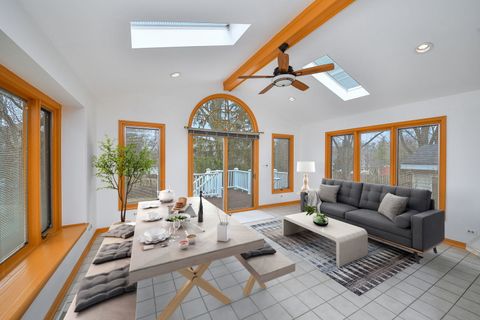 Tiny photo for Wheaton, IL 60187 (MLS # 12577645)