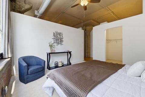 Tiny photo for 130 S Canal Street #504, Chicago, IL 60606 (MLS # 12596352)