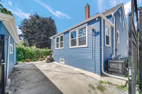 Tiny photo for 35 S 16th Avenue, Maywood, IL 60153 (MLS # 12521051)