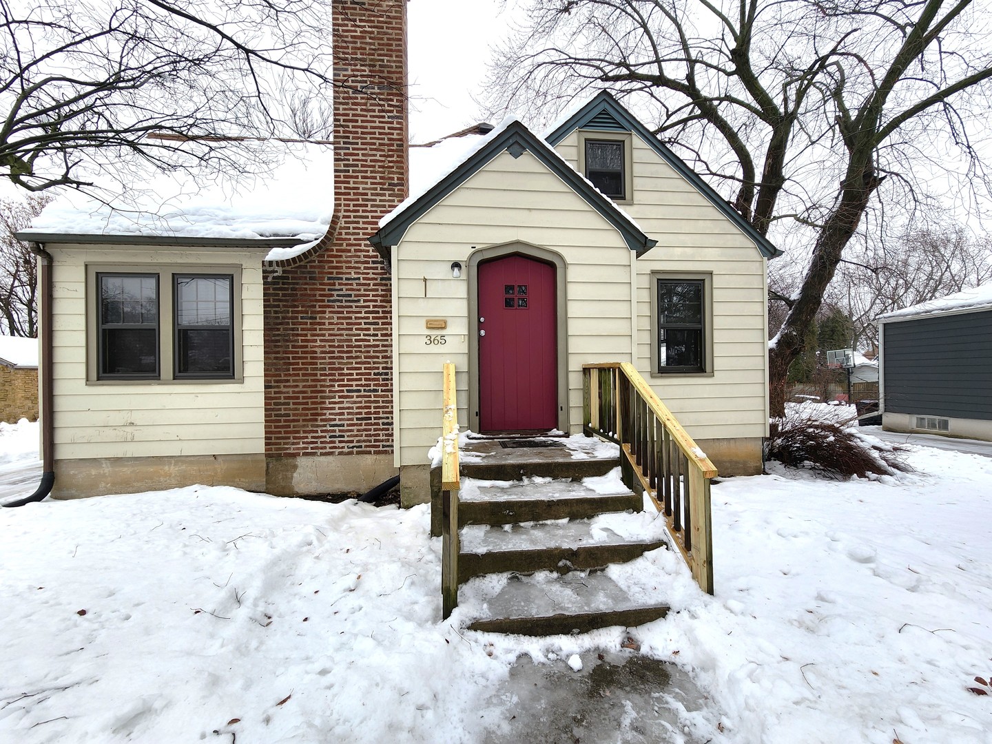 Photo 1 of 25 — 365 Vandalia Street, Elgin, IL 60123
