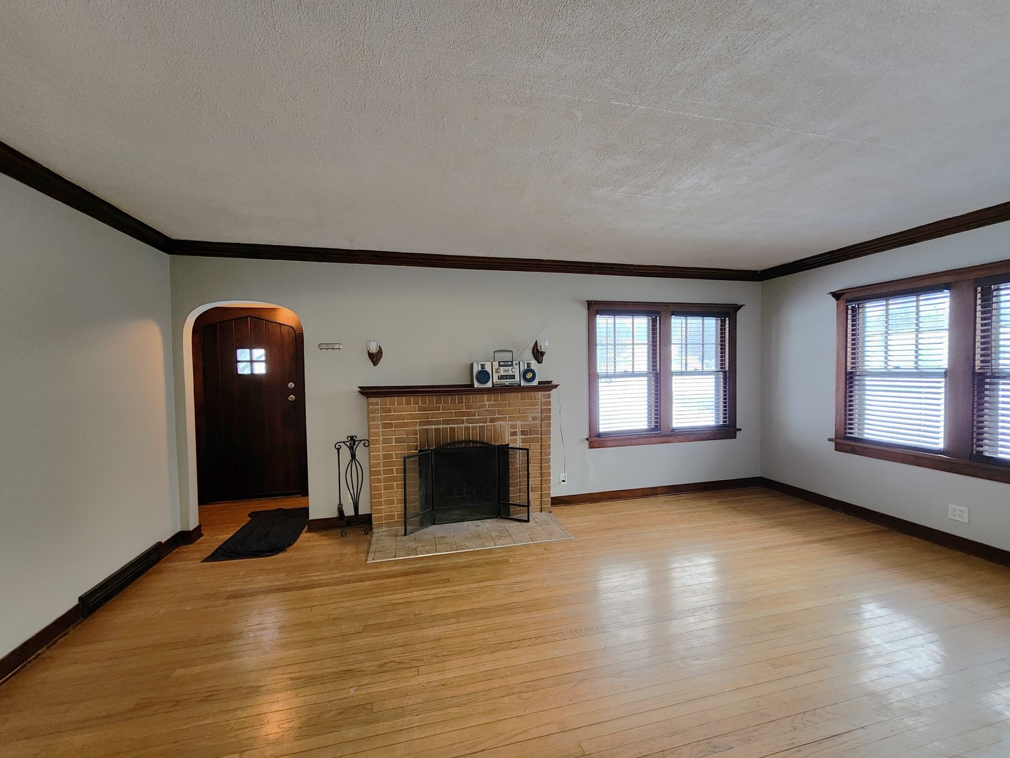365 Vandalia Street