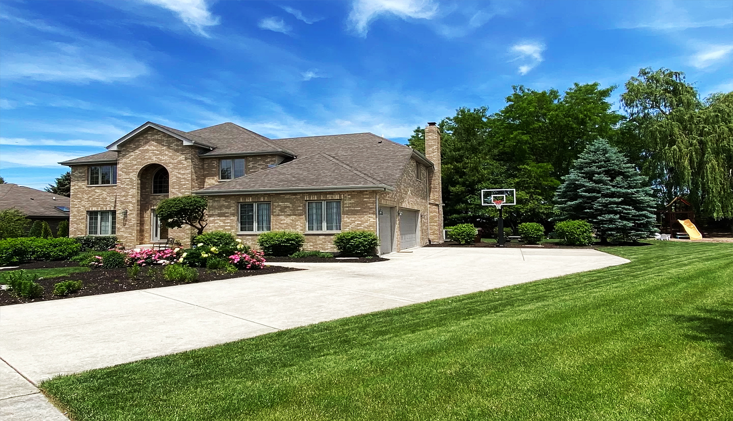 22344 Autumn Drive