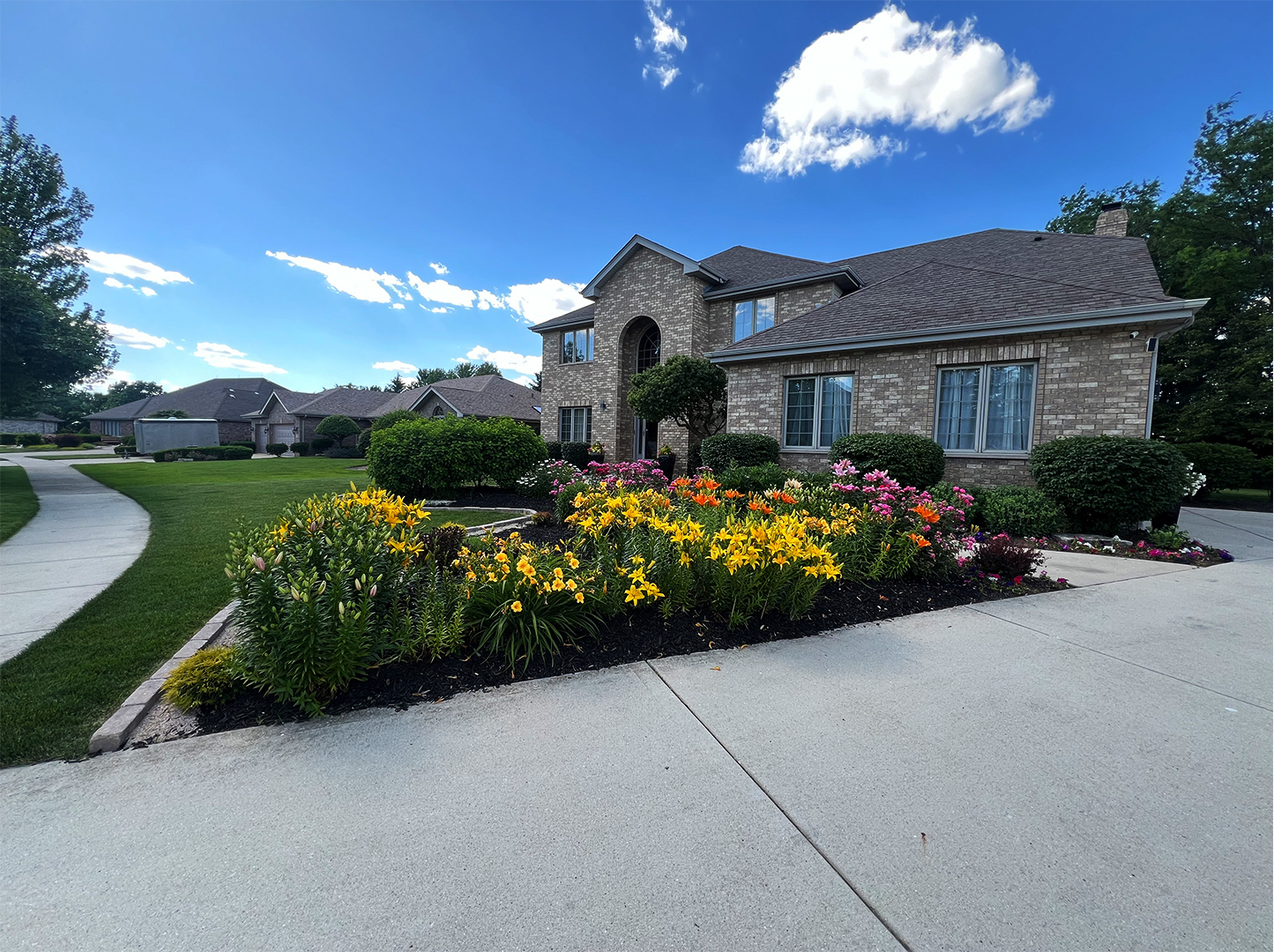 22344 Autumn Drive