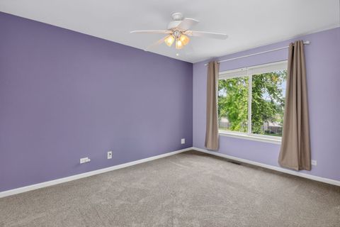 Tiny photo for 1597 W Hartsburg Lane, North Aurora, IL 60542 (MLS # 12676125)