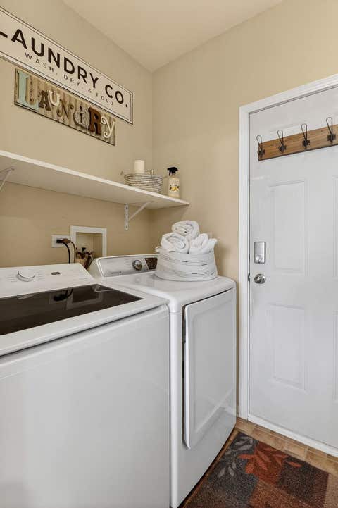 Tiny photo for 1597 W Hartsburg Lane, North Aurora, IL 60542 (MLS # 12676125)