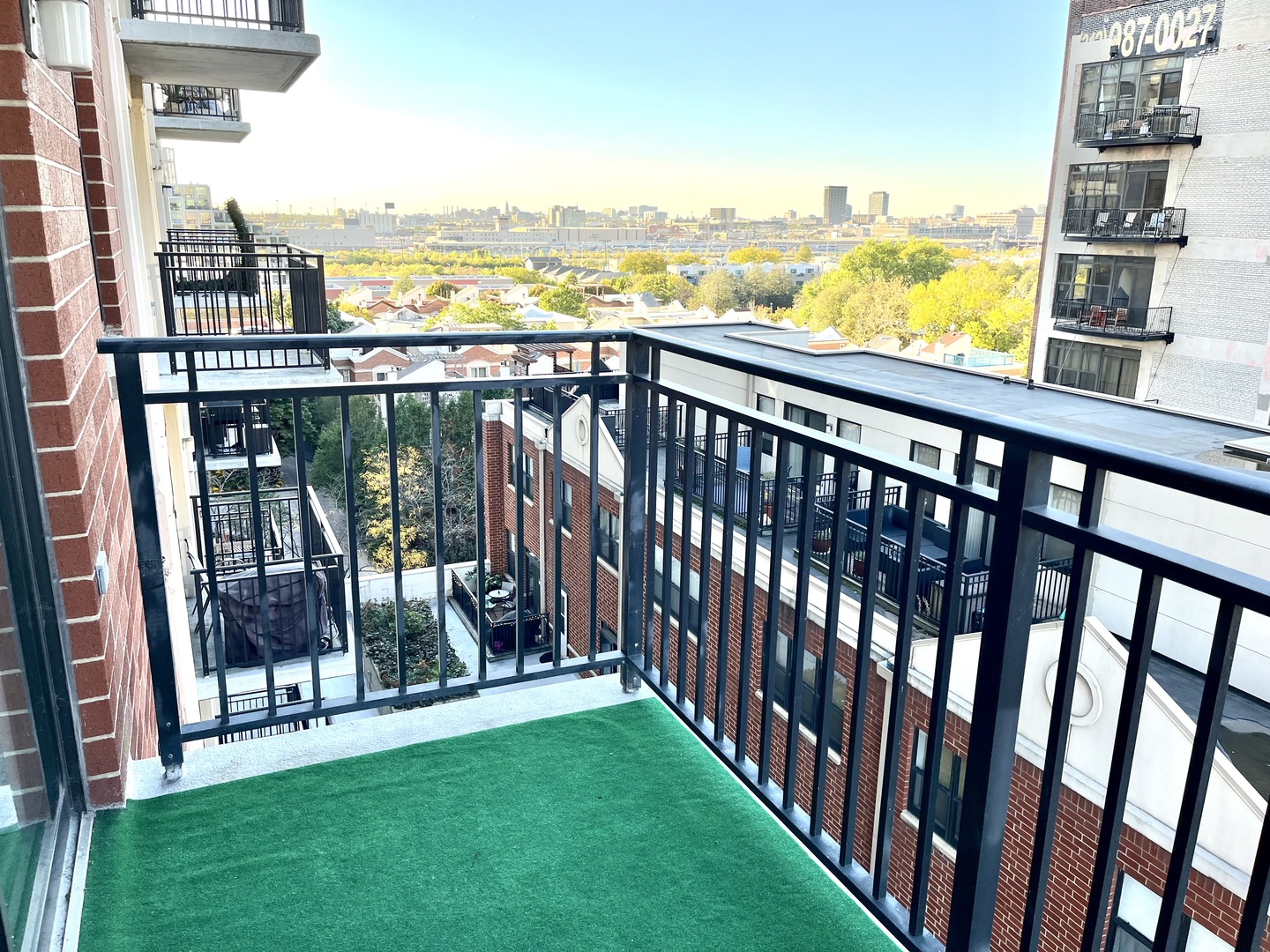 Chicago, Illinois 60605, United States, 2 Bedrooms Bedrooms, ,2 BathroomsBathrooms,Residential,Active,233236