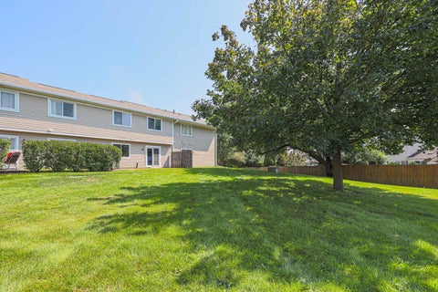 Tiny photo for 472 Esselen Court, Carol Stream, IL 60188 (MLS # 12748750)