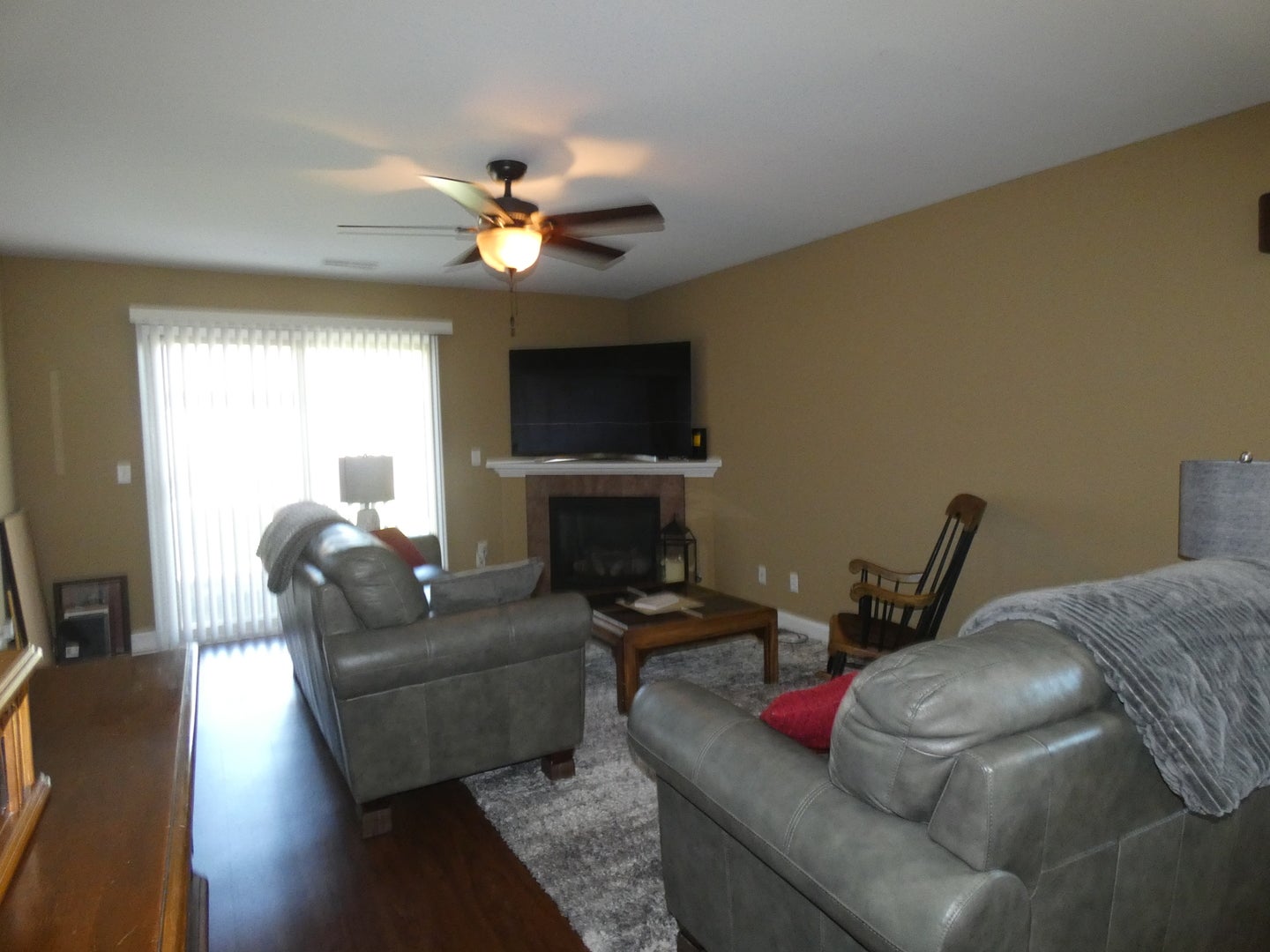 203 E John Casey Road 1
