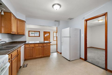 Tiny photo for 236 N Michigan Avenue, Bradley, IL 60915 (MLS # 12467056)