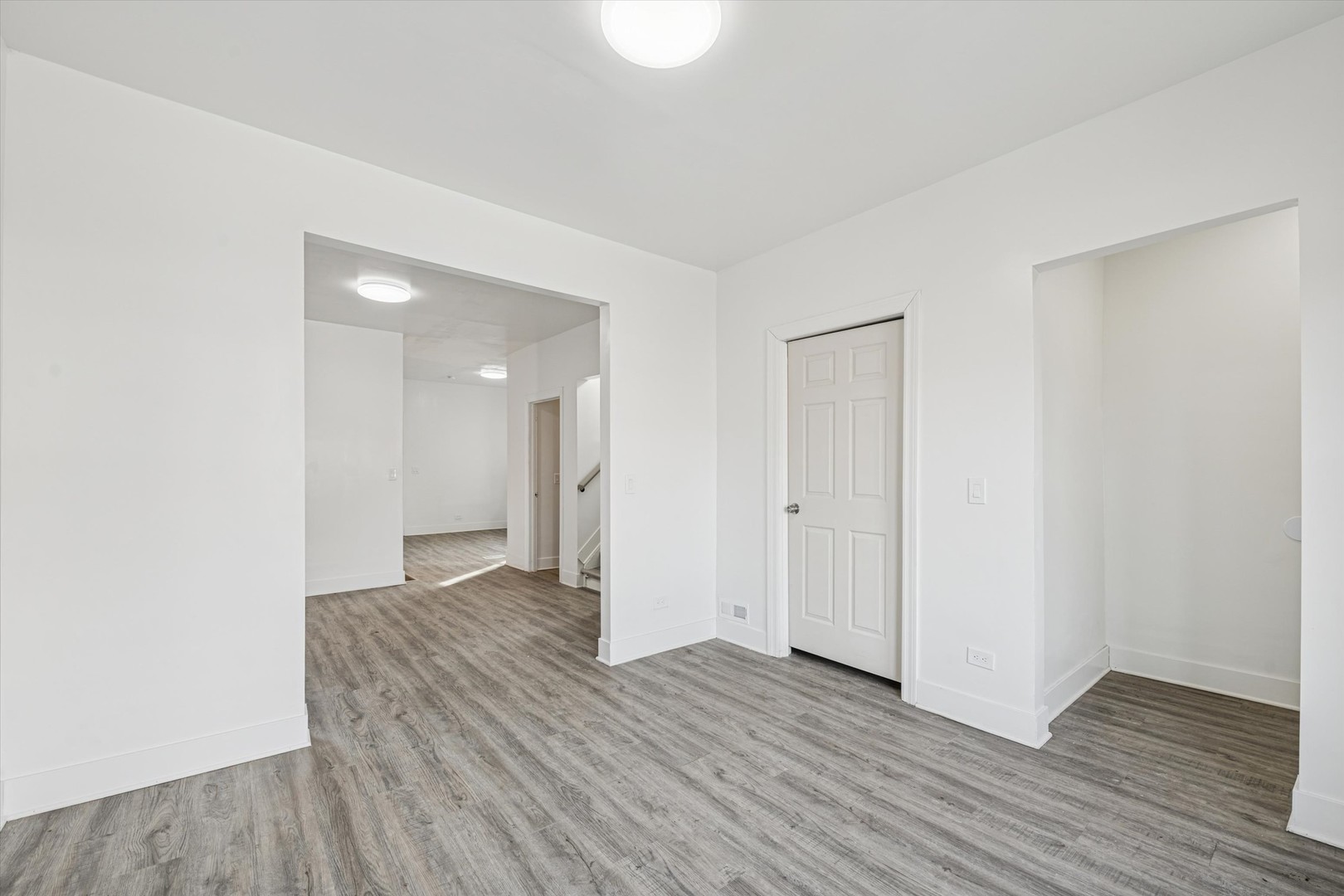 6843 S Carpenter Street