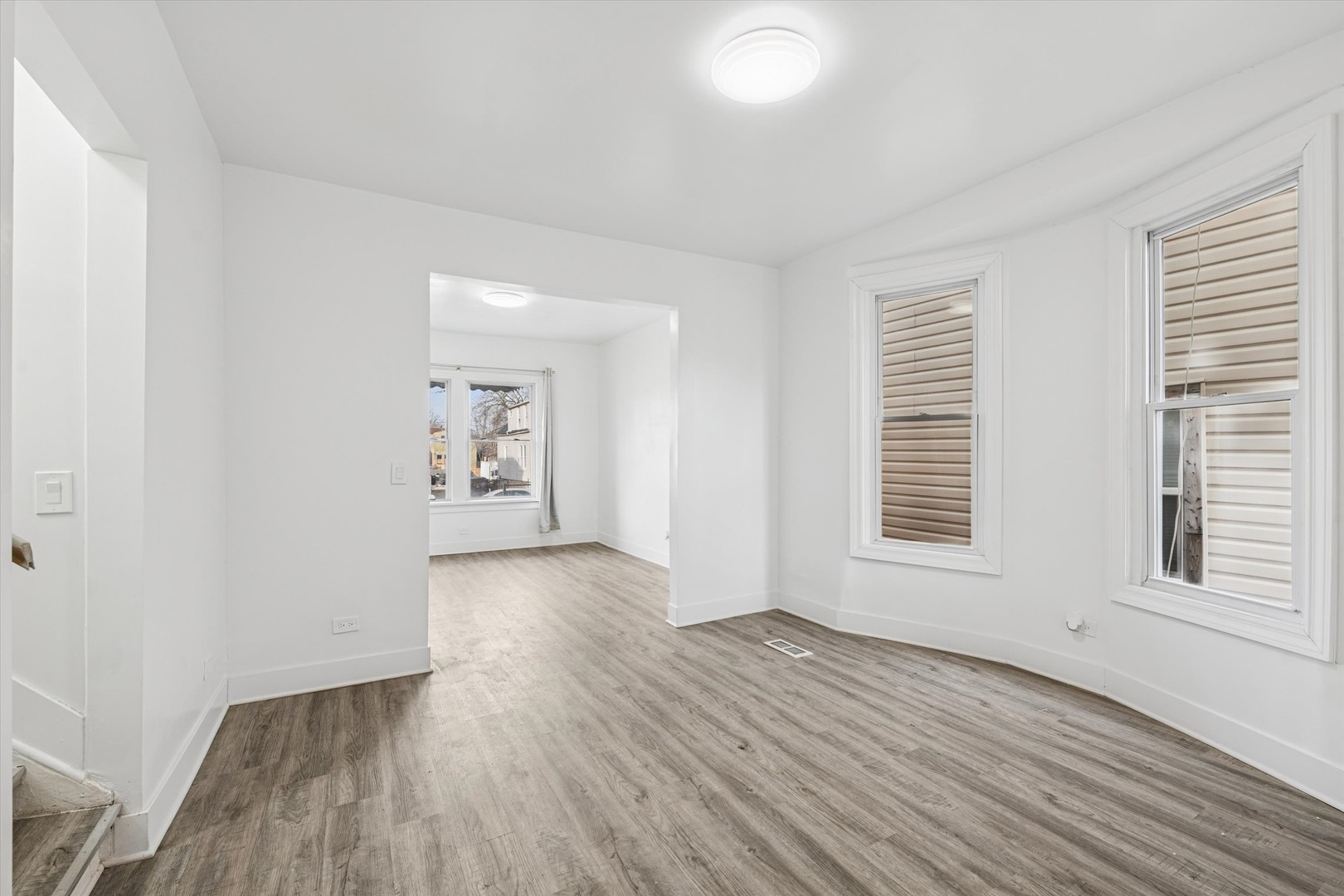 6843 S Carpenter Street