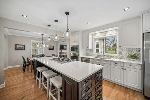 Tiny photo for 128 Parkview Road, Glenview, IL 60025 (MLS # 12607382)