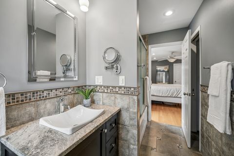 Tiny photo for 128 Parkview Road, Glenview, IL 60025 (MLS # 12607382)