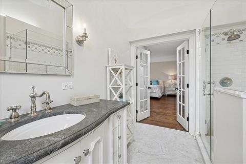 Tiny photo for 2041 Tremont Court, Libertyville, IL 60048 (MLS # 12505071)