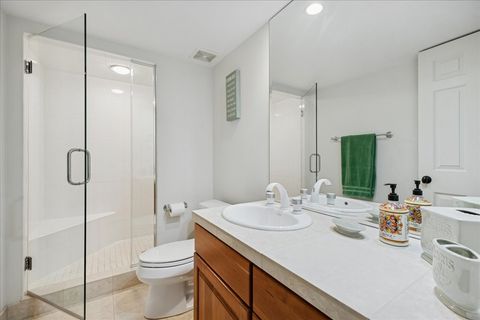 Tiny photo for 2041 Tremont Court, Libertyville, IL 60048 (MLS # 12505071)