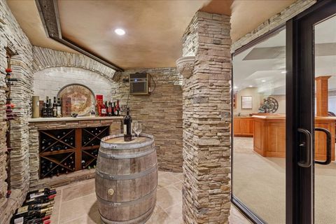 Tiny photo for 2041 Tremont Court, Libertyville, IL 60048 (MLS # 12505071)