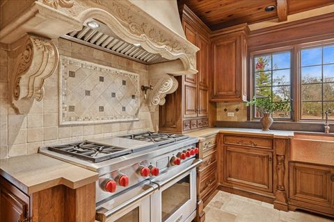 Tiny photo for 2041 Tremont Court, Libertyville, IL 60048 (MLS # 12505071)