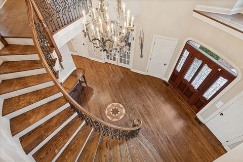 Tiny photo for 2041 Tremont Court, Libertyville, IL 60048 (MLS # 12505071)