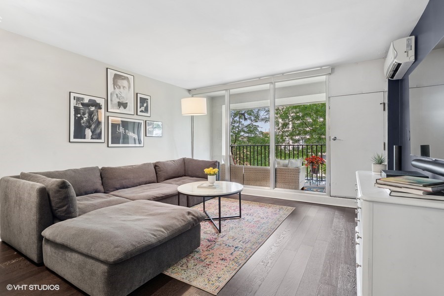 1960 N LINCOLN PARK WEST 511