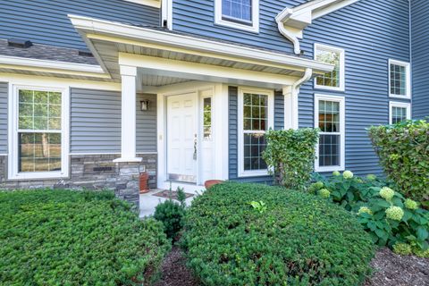 Tiny photo for 361 W Prairie Circle #361, Itasca, IL 60143 (MLS # 12464319)