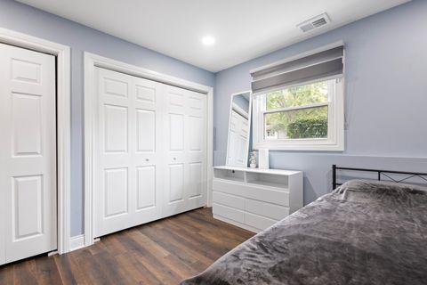 Tiny photo for 2004 E Parkview Circle, Hoffman Estates, IL 60169 (MLS # 12507420)