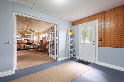 Tiny photo for 2004 E Parkview Circle, Hoffman Estates, IL 60169 (MLS # 12507420)