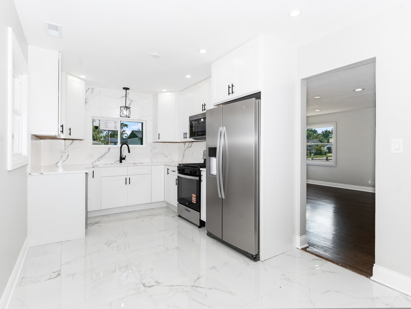 1618 W 163rd Street