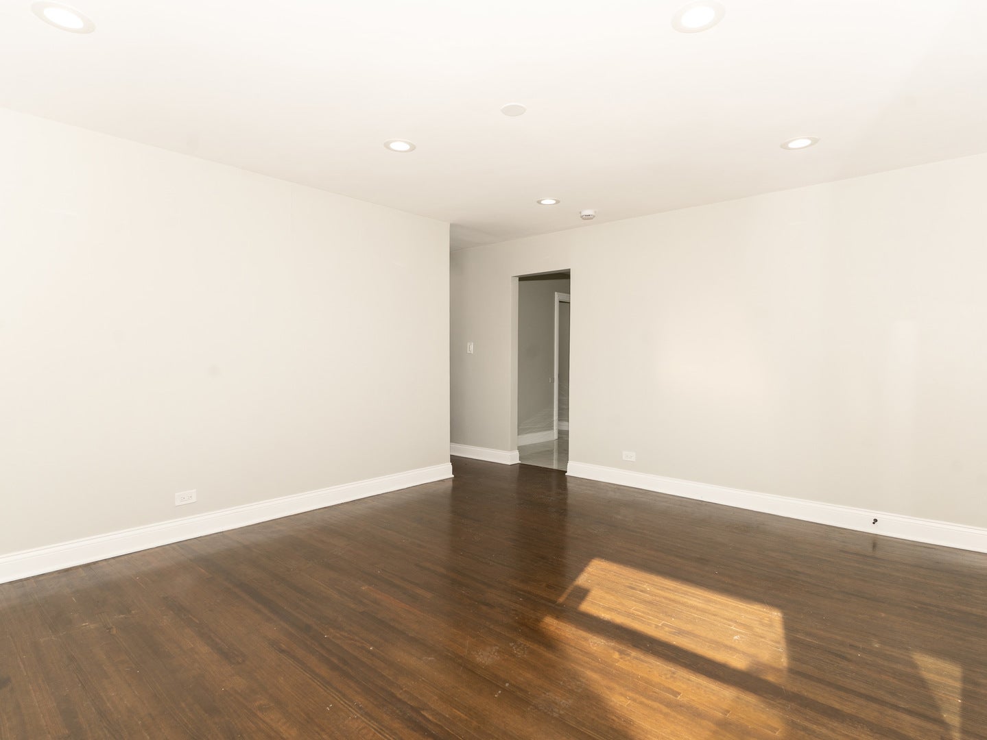 1618 W 163rd Street