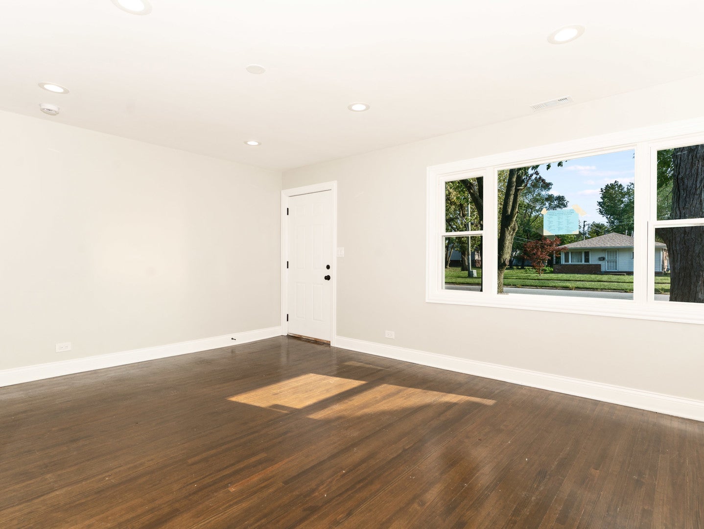 1618 W 163rd Street