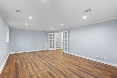 Tiny photo for 223 Kenloch Avenue, Libertyville, IL 60048 (MLS # 12502443)