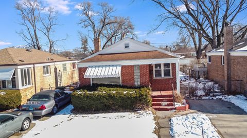 Tiny photo for 14341 University Avenue, Dolton, IL 60419 (MLS # 12564995)