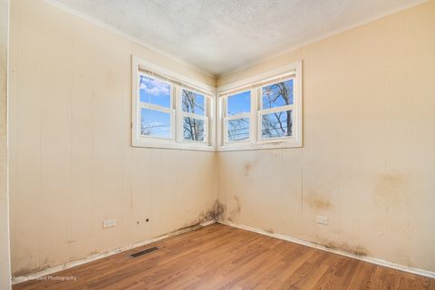 Tiny photo for 14341 University Avenue, Dolton, IL 60419 (MLS # 12564995)