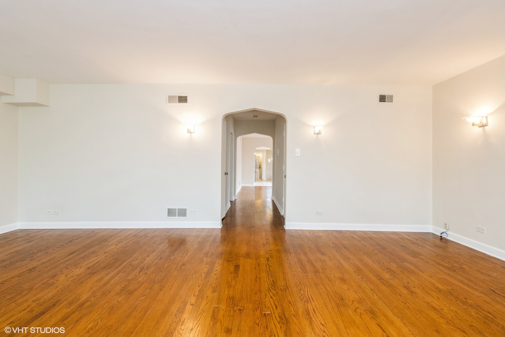 6224 N Washtenaw Avenue 2