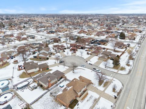 Tiny photo for 16647 Tower Court, Tinley Park, IL 60477 (MLS # 12550083)