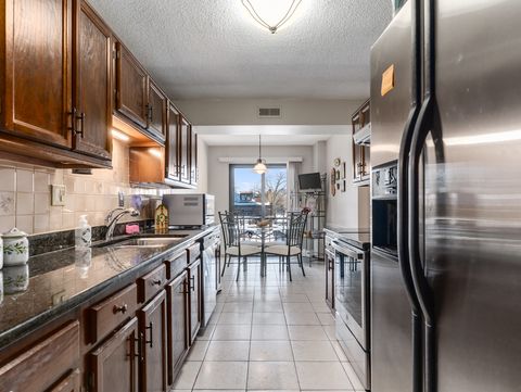 Tiny photo for 1020 N Harlem Avenue #3C, River Forest, IL 60305 (MLS # 12556474)