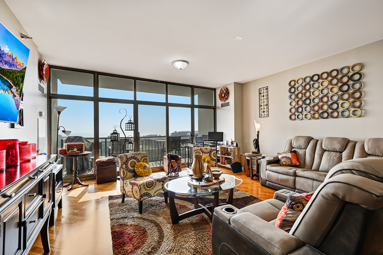 1335 S PRAIRIE Avenue 1504