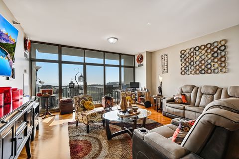 Tiny photo for 1335 S PRAIRIE Avenue #1504, Chicago, IL 60605 (MLS # 12506787)