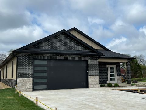 Tiny photo for 10718 S Worth Avenue, Worth, IL 60482 (MLS # 12437768)