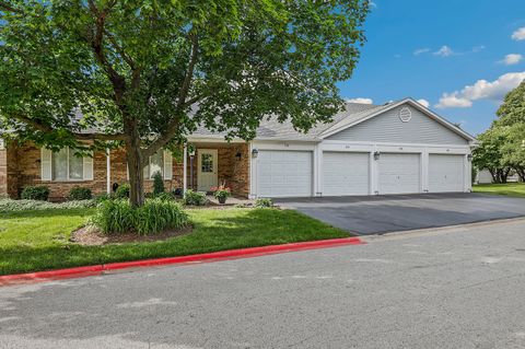Photo of 304 Windstream Court, Aurora, IL 60504 (MLS # 12653085)