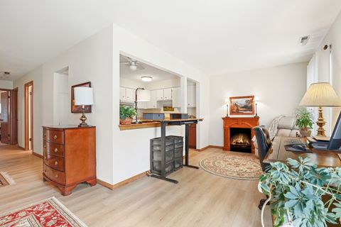 Tiny photo for 304 Windstream Court, Aurora, IL 60504 (MLS # 12653085)