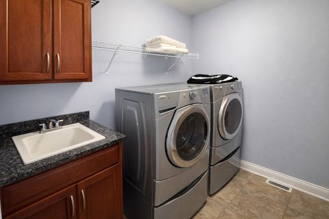 Tiny photo for 17950 Fountain Circle, Orland Park, IL 60467 (MLS # 12545207)