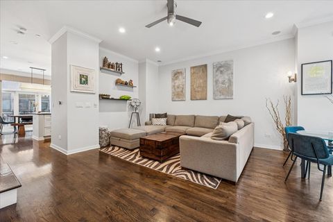 Tiny photo for 1712 W SURF Street #1712, Chicago, IL 60657 (MLS # 12478795)