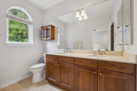 Tiny photo for 1712 W SURF Street #1712, Chicago, IL 60657 (MLS # 12478795)