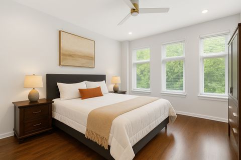 Tiny photo for 1712 W SURF Street #1712, Chicago, IL 60657 (MLS # 12478795)