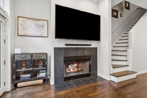 Tiny photo for 1712 W SURF Street #1712, Chicago, IL 60657 (MLS # 12478795)