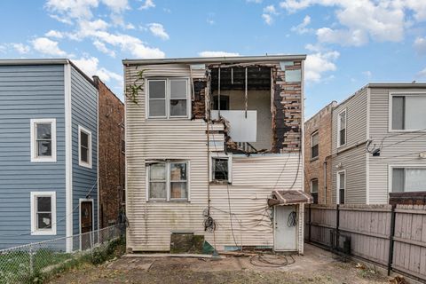 Tiny photo for 4920 W Cortez Street, Chicago, IL 60651 (MLS # 12524370)