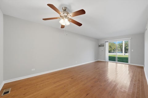 Tiny photo for 774 Terrace Court #R, Elgin, IL 60120 (MLS # 12737418)