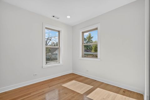 Tiny photo for 42362 N Poplar Street, Antioch, IL 60002 (MLS # 12532475)