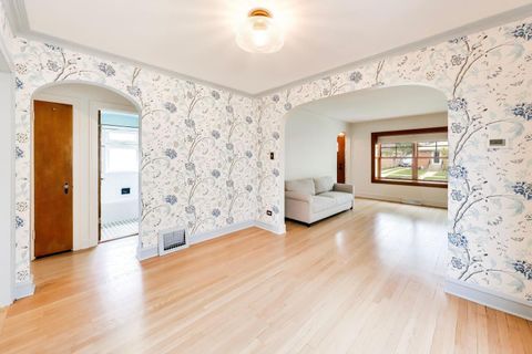 Tiny photo for 7347 N Overhill Avenue, Chicago, IL 60631 (MLS # 12648552)
